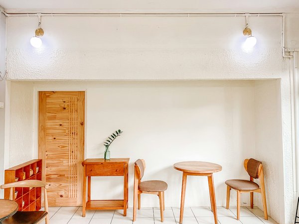 Fournisseur de mobilier et textiles pour associations : découvrez aléna